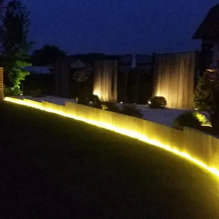 Le Jardin Des Pies Bed & Breakfast Manspach
